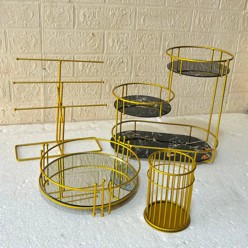 Deal No. 3 Trendy 4 Articles Set